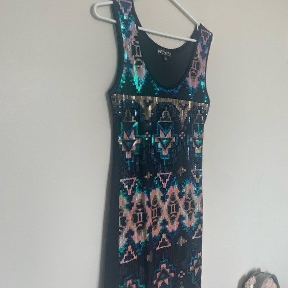 Beautiful Sequence Dress - Picture 1 of 3